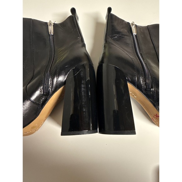 Vince Camuto Black Leather Block Heel Ankle Booties Pointed Toe Size 6.5 - Picture 8 of 10